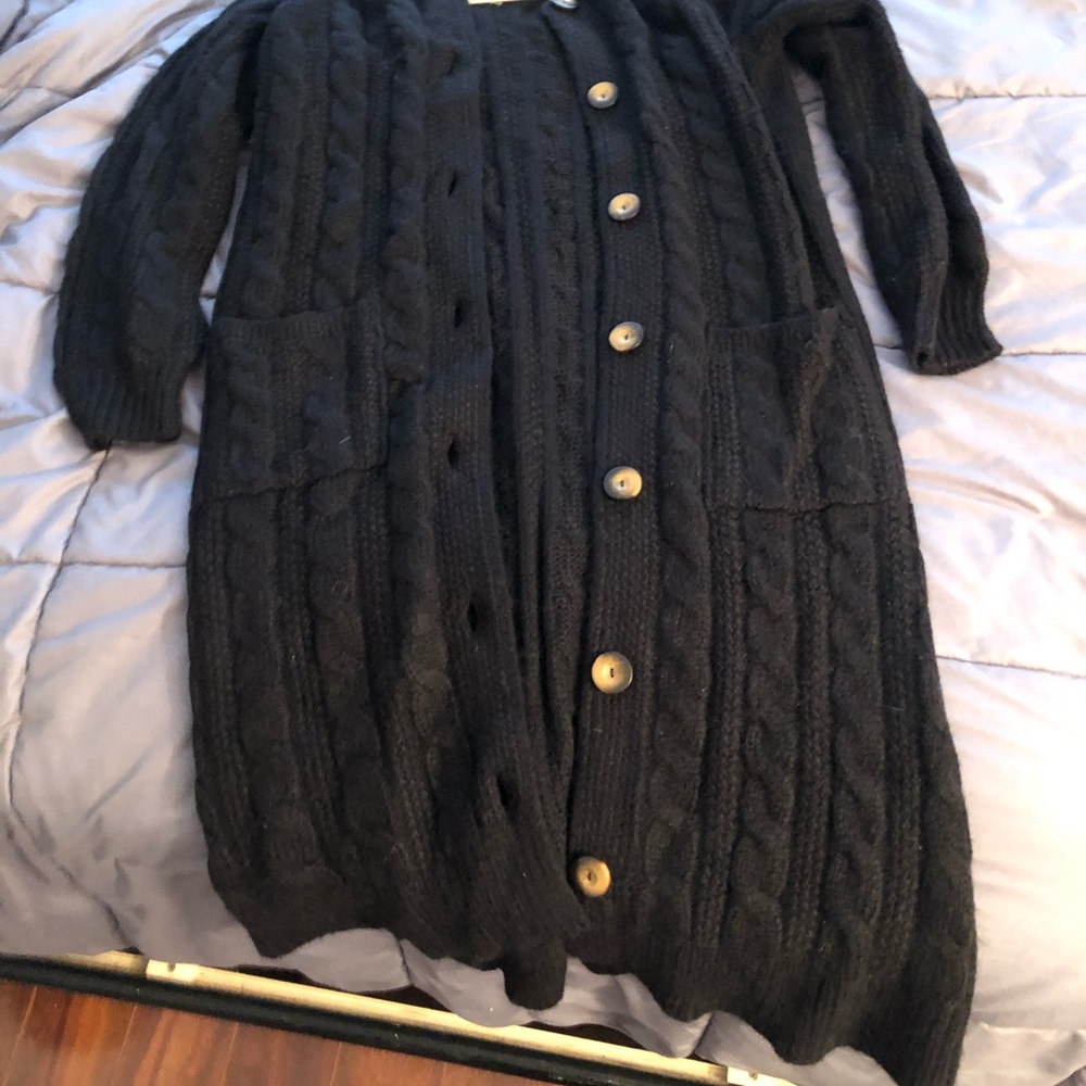 **SOLD** NWT Dôen Mesa Cardigan in Black - Picture 4 of 9